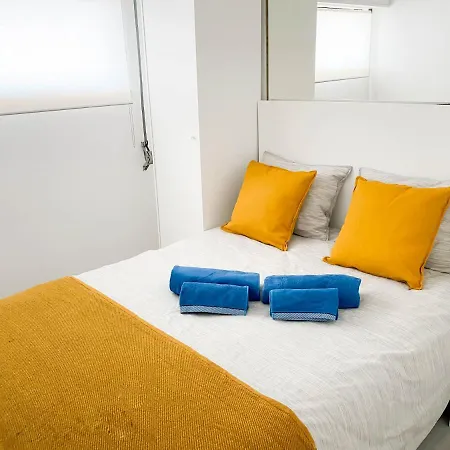 Апартаменты Maui Surfer's House Sea View Caparica House