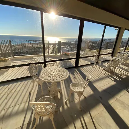 Maui Surfer's House Sea View Caparica House Apartament Costa de Caparica